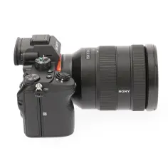 Jakie obiektywy do Sony A7 wybrać, by nie żałować zakupu?