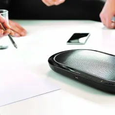Jabra Speak 810 vs Speak 710 - porównanie funkcji i możliwości