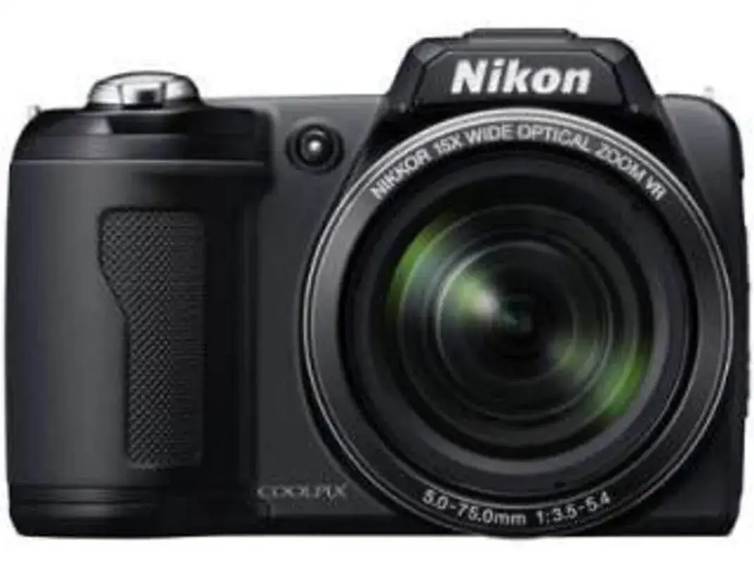 Zdjęcie Nikon L110 vs Nikon Coolpix L810 - porównanie aparatów Nikon L110 i Coolpix L810.